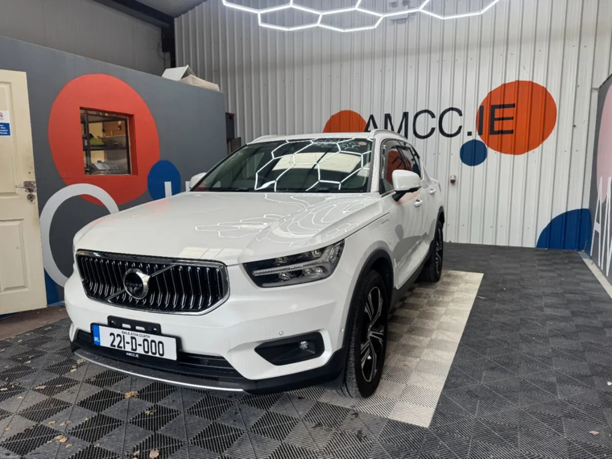 Volvo XC40 2022 VOLVO XC40 RECHARGE PLUG-IN HYBRID - Image 6
