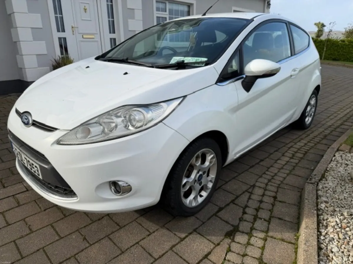 Ford Fiesta 2012 - Image 5