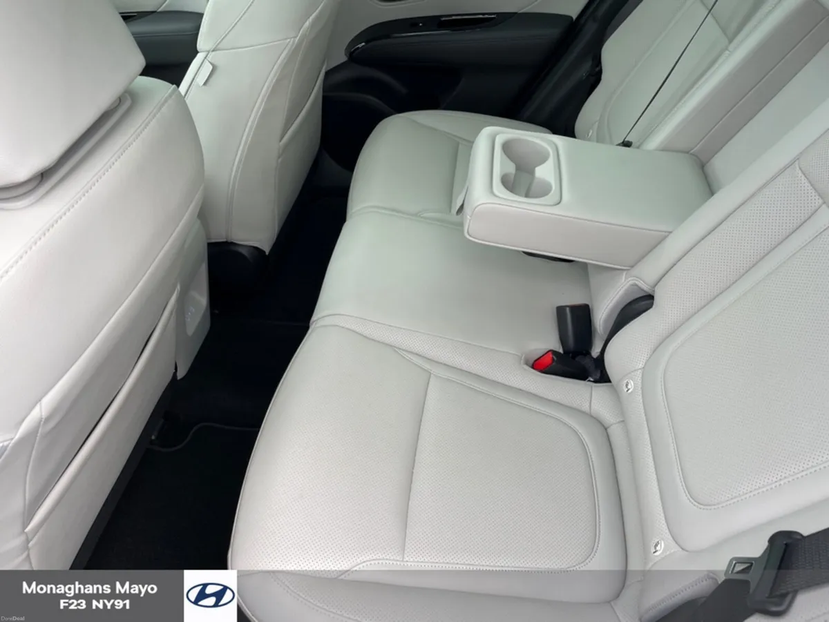 Hyundai Tucson PLATINUM PHEV AUTO 2WD - Image 5