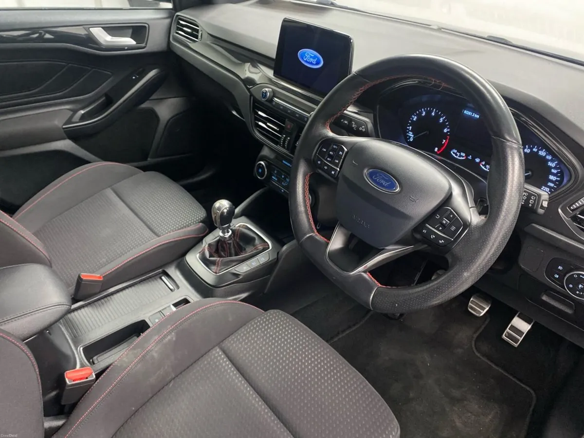 Ford Focus 1.0 EcoBoost 125PS ST-Line - Image 6