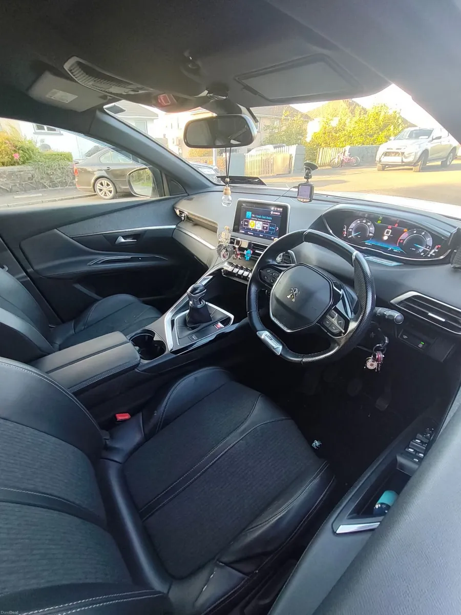 Peugeot 3008 2020 - Image 2