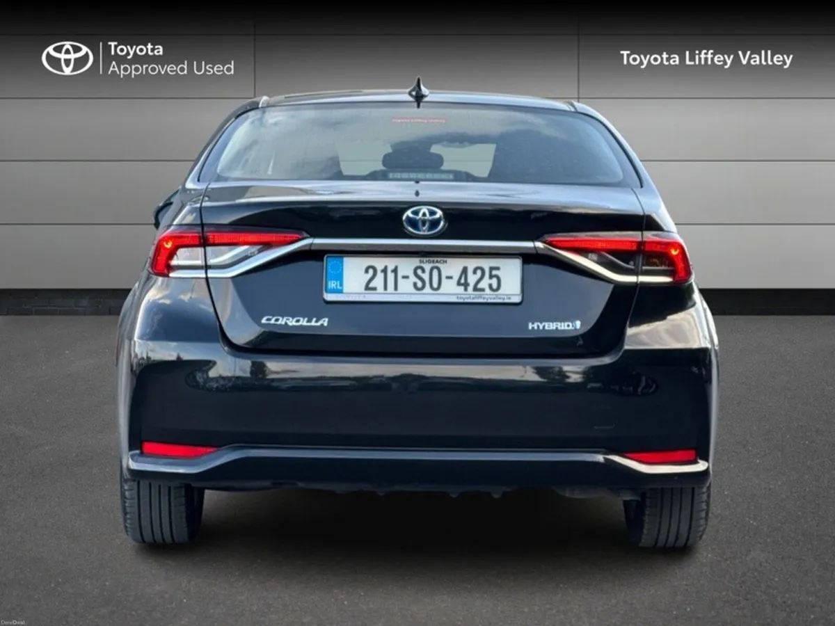 Toyota Corolla COROLLA HYBRID LUNA SALOON - Image 4