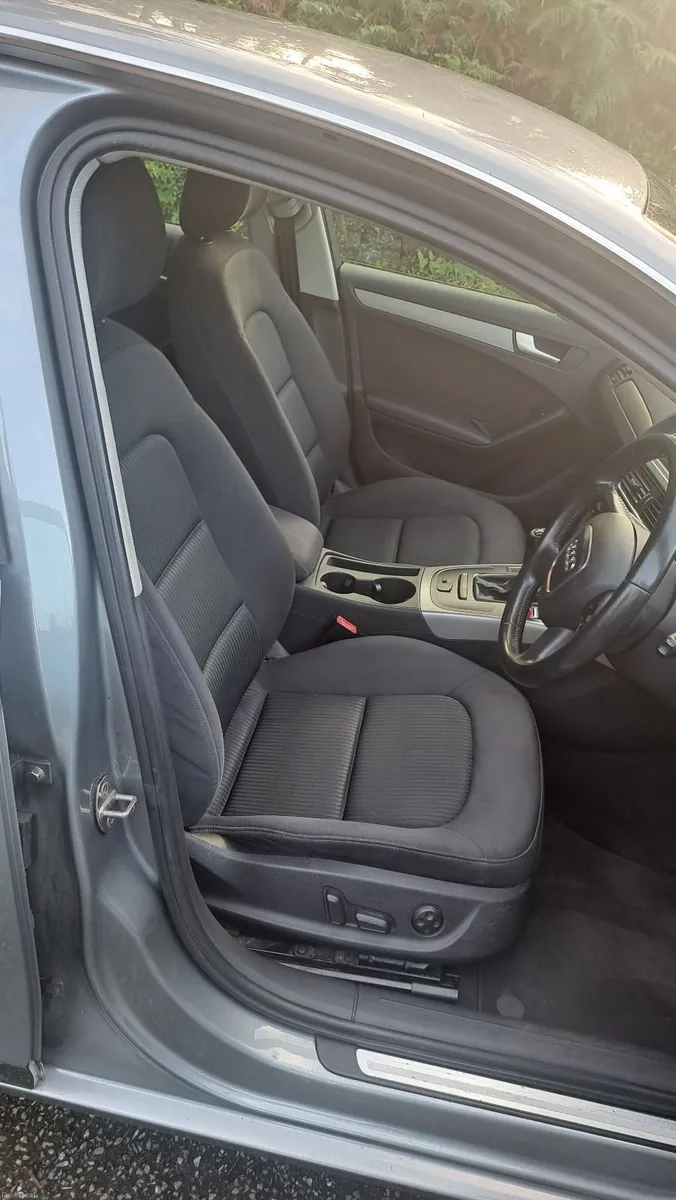Audi A4 2008 - Image 2