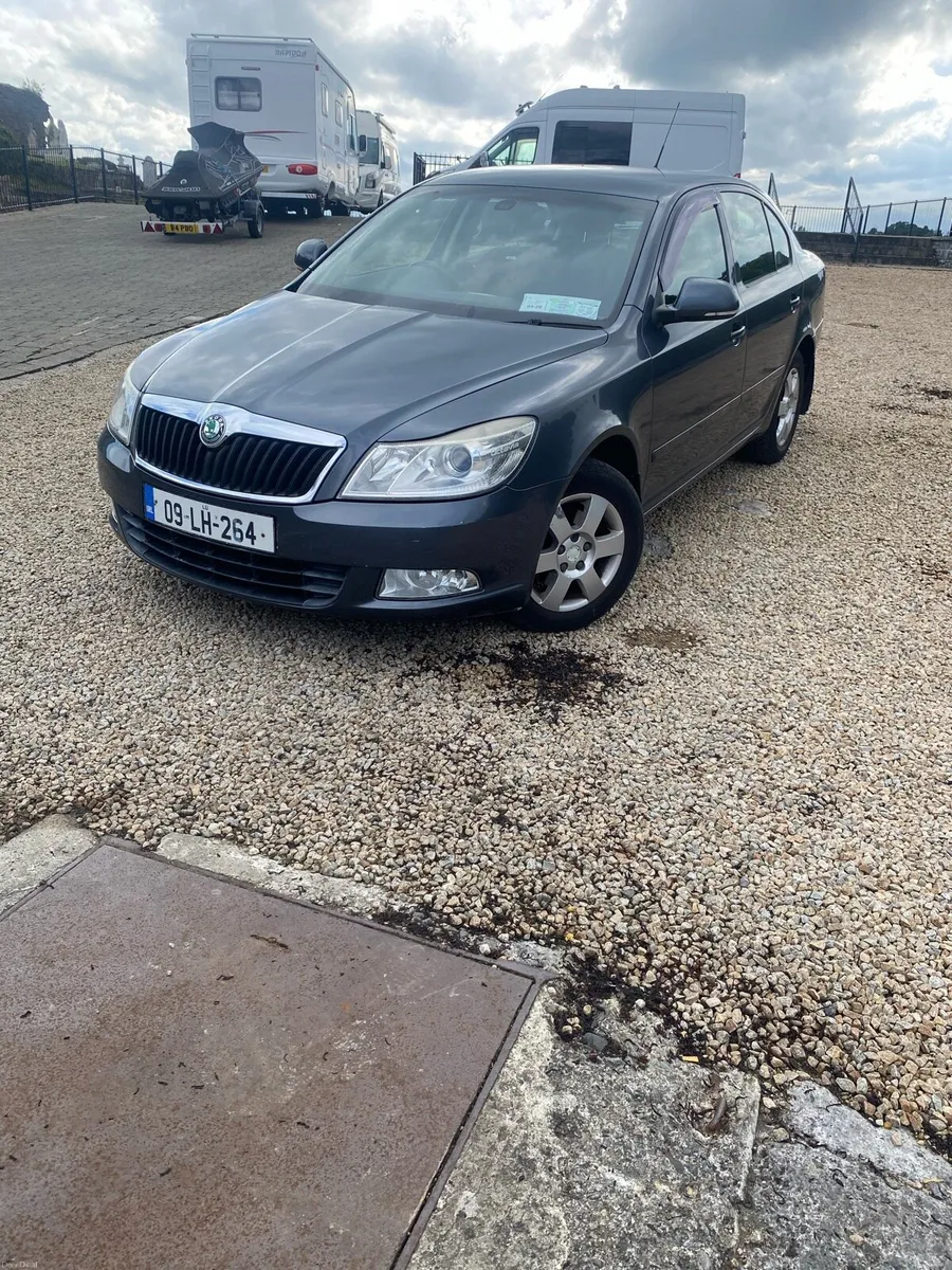 Car - Image 4