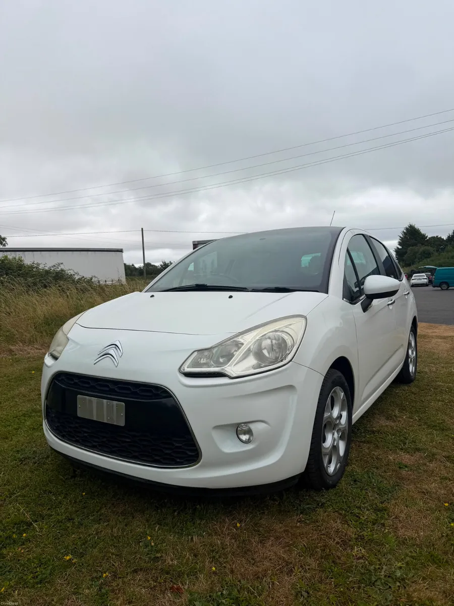 Citroen C3 2013. AUTOMATIC VERY LOW MILEAGE - Image 2