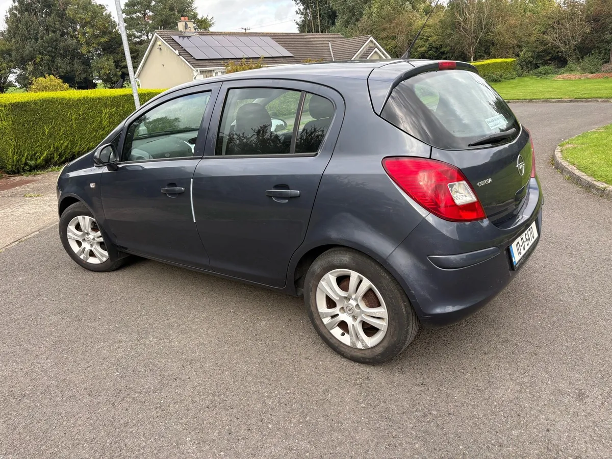 Opel corsa 1.2 petrol manual - Image 3
