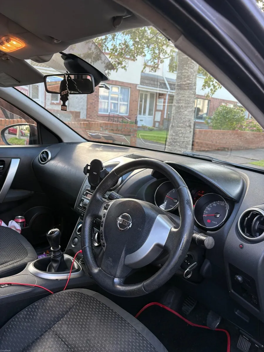 Nissan Qashqai 2009 - Image 2