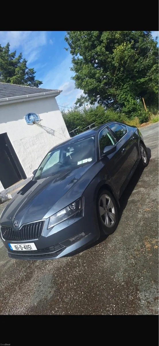 Skoda superb - Image 4