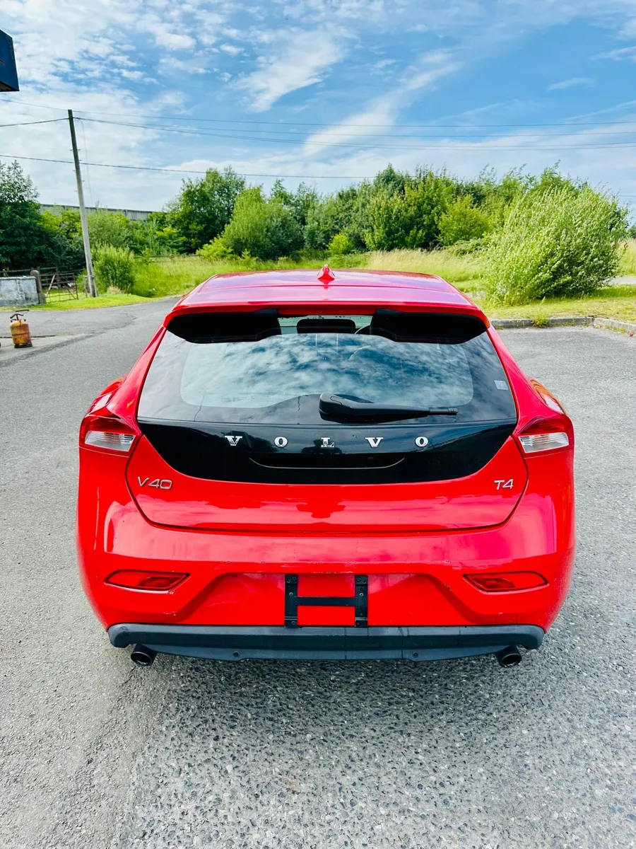 Volvo V40 2015 1.6 T2 ES AUTOMATIC VERY LOW MILEAG - Image 6