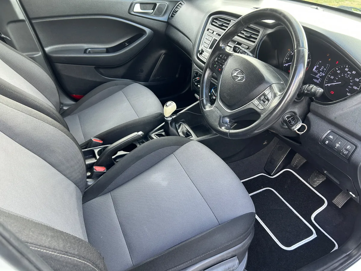 171 Hyundai i20… New 2 year NCT & 1 Irish owner - Image 6