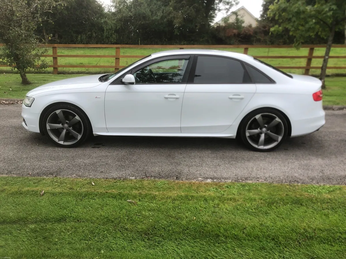 2012 Audi A4 2.0 TDI S-line black edition - Image 2