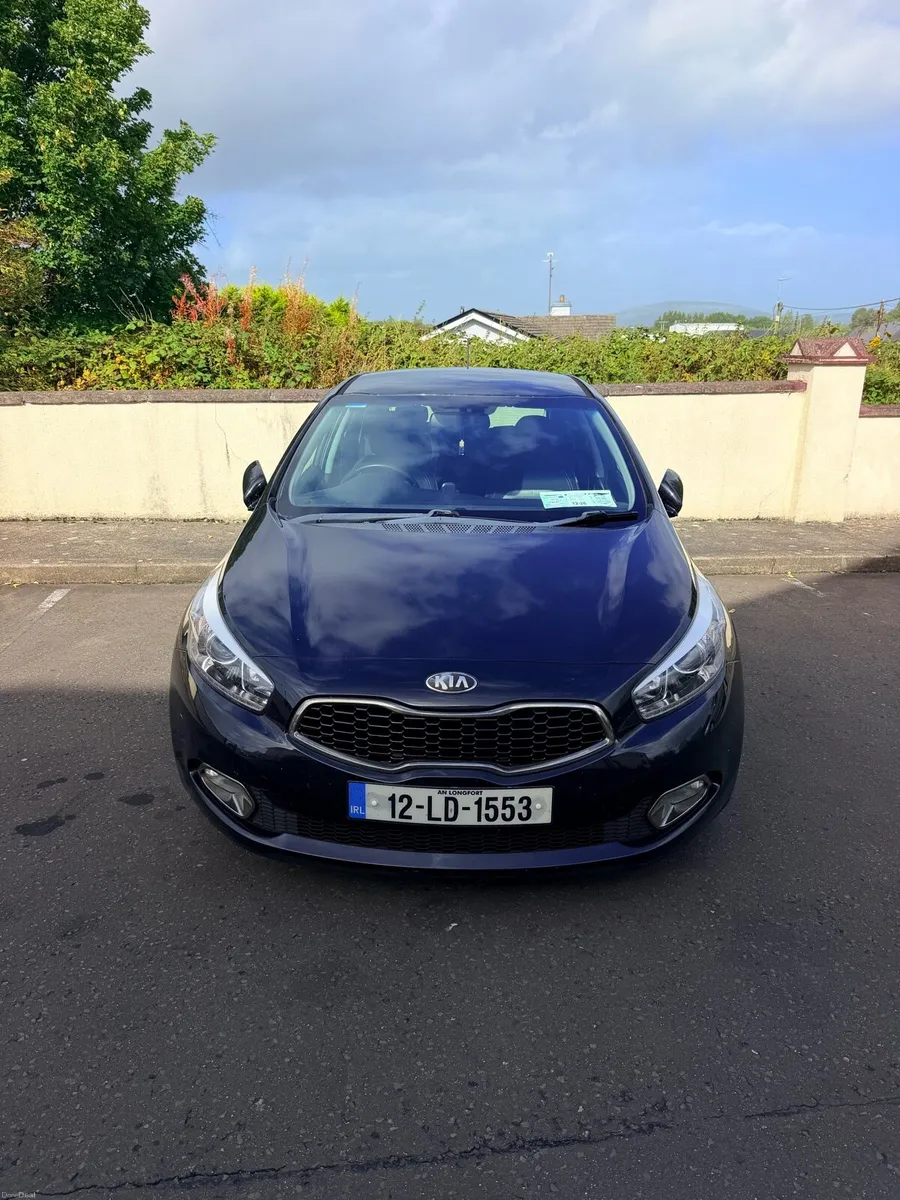 Kia Ceed 2012 1.6 diesel - Image 1