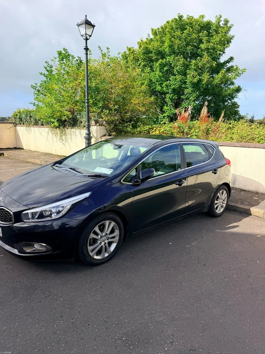 Kia Ceed 2012 1.6 diesel - Image 2
