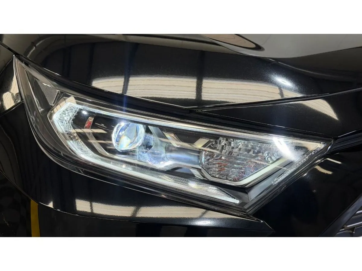 Toyota RAV4 4WD HYBRID G LEATHER - Image 2