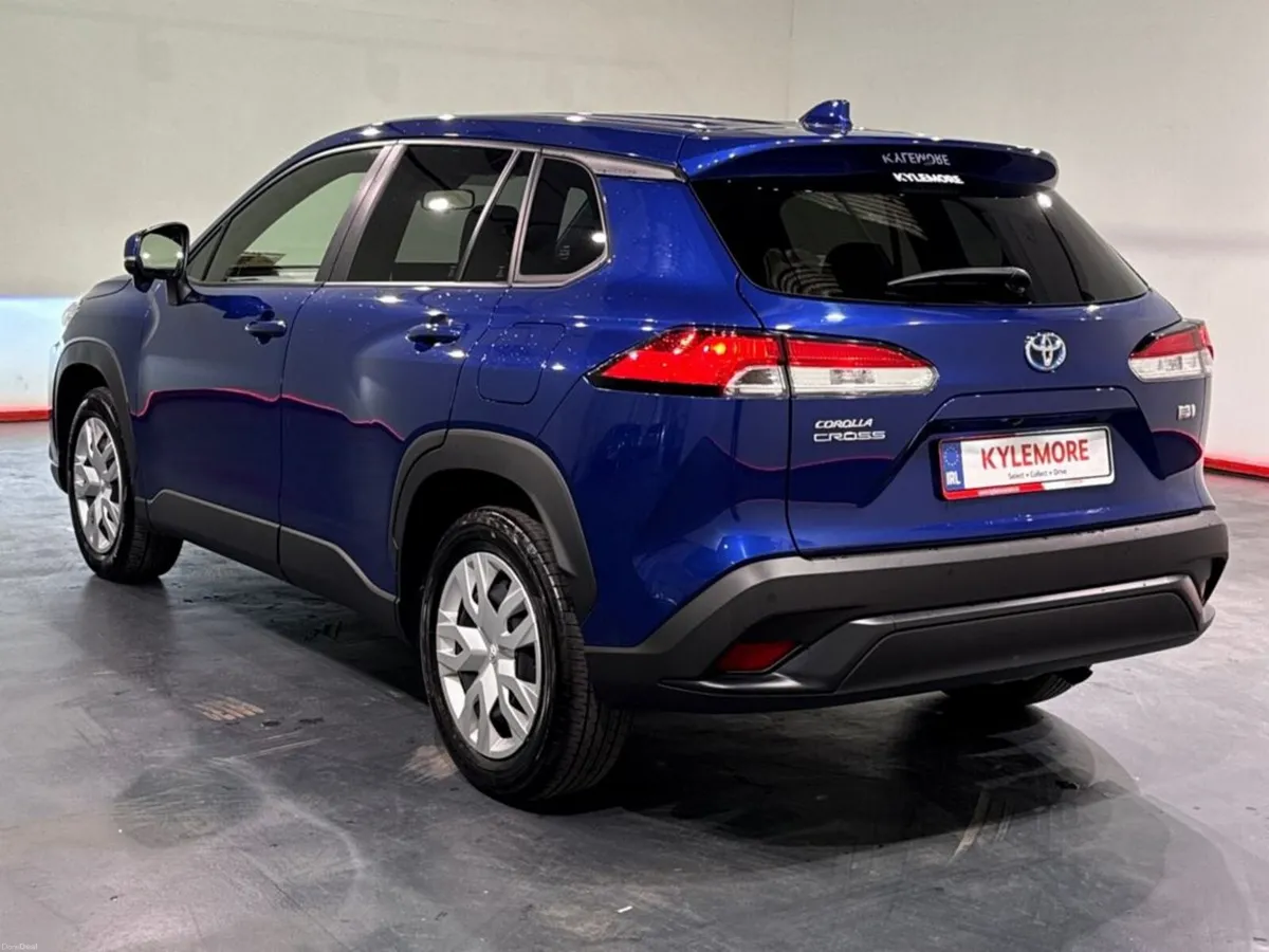 Toyota Corolla Cross HYBRID 1.8L PETROL AUTOMATIC - Image 4