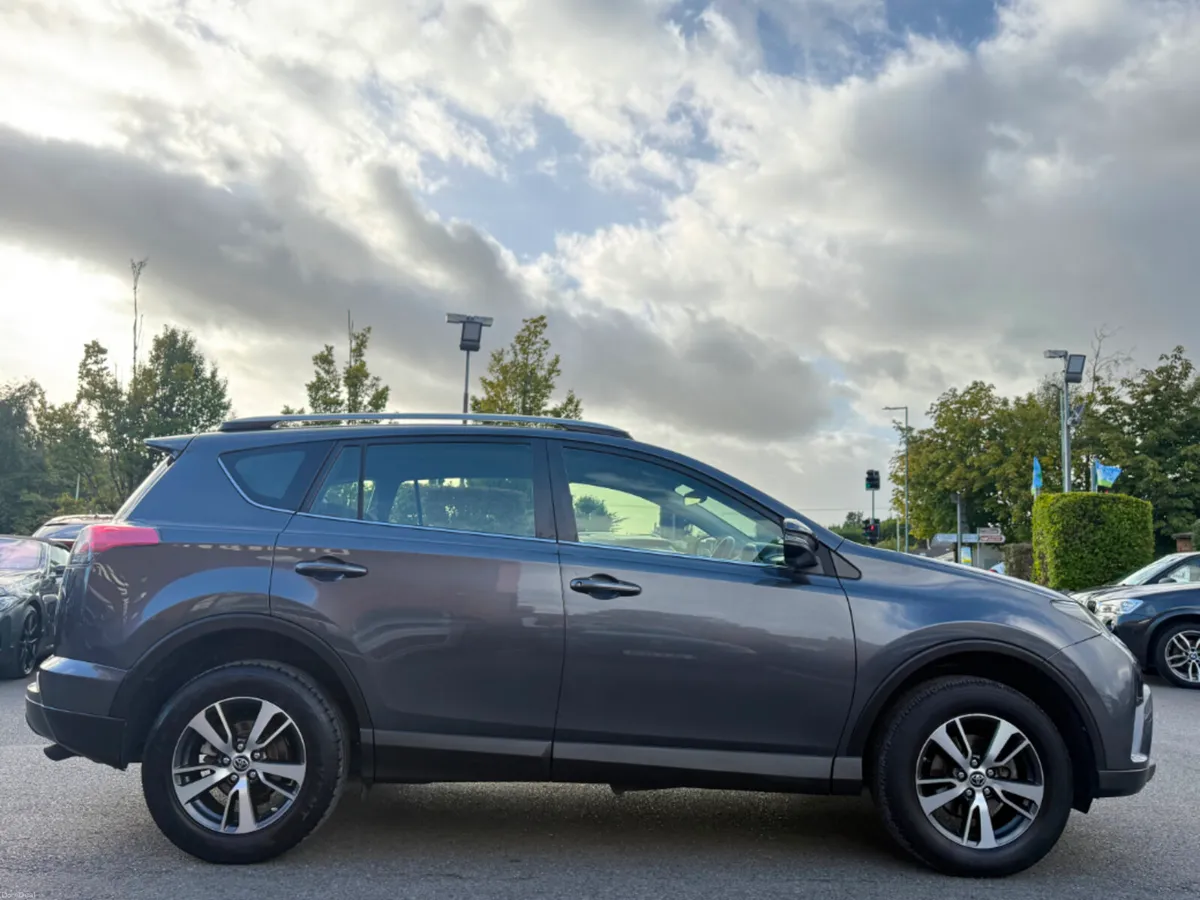 Toyota RAV4 RAV4 2.0 D4D LUNA *IRISH CAR* - Image 4