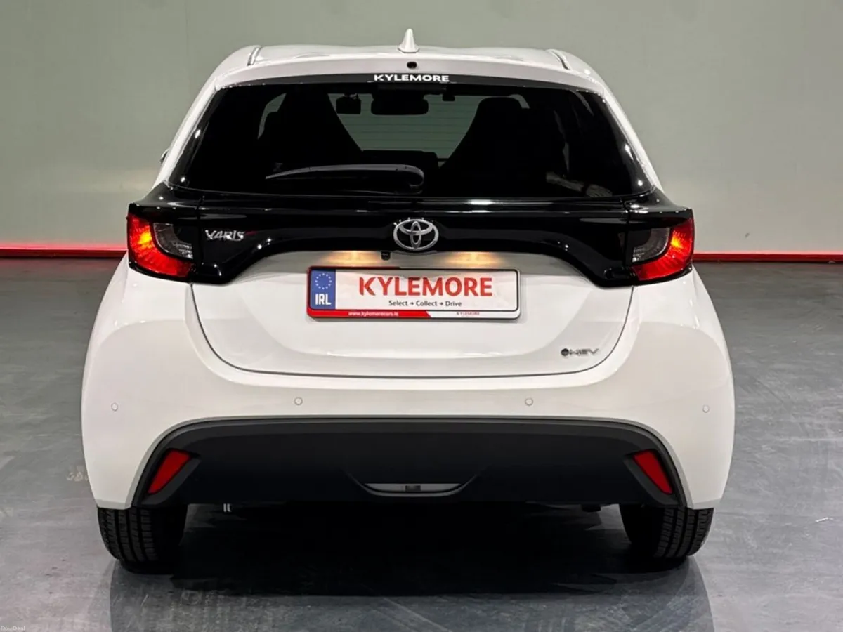 Toyota Yaris HYBRID 1.5L PETROL AUTOMATIC - REVERS - Image 4
