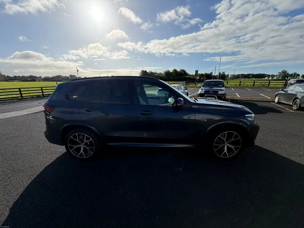 BMW X5 - Image 1