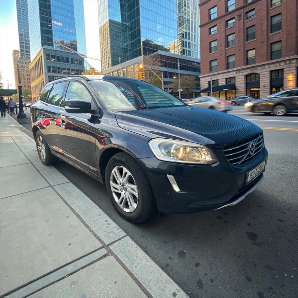 2016 Volvo XC60 D4 (190hp) FWD SE Manual - Image 5