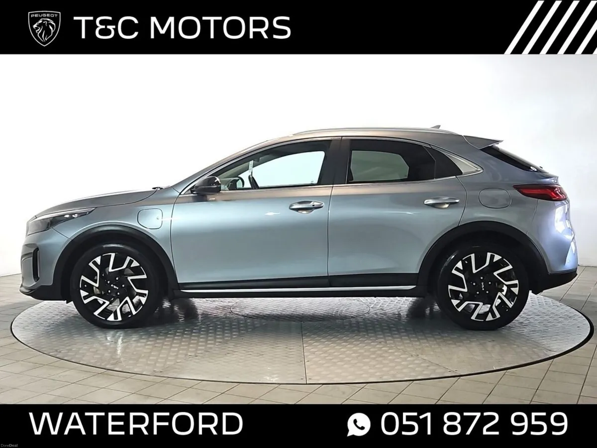 Kia XCeed *Low Mileage Plug-In Hybrid* Rear Camera - Image 5