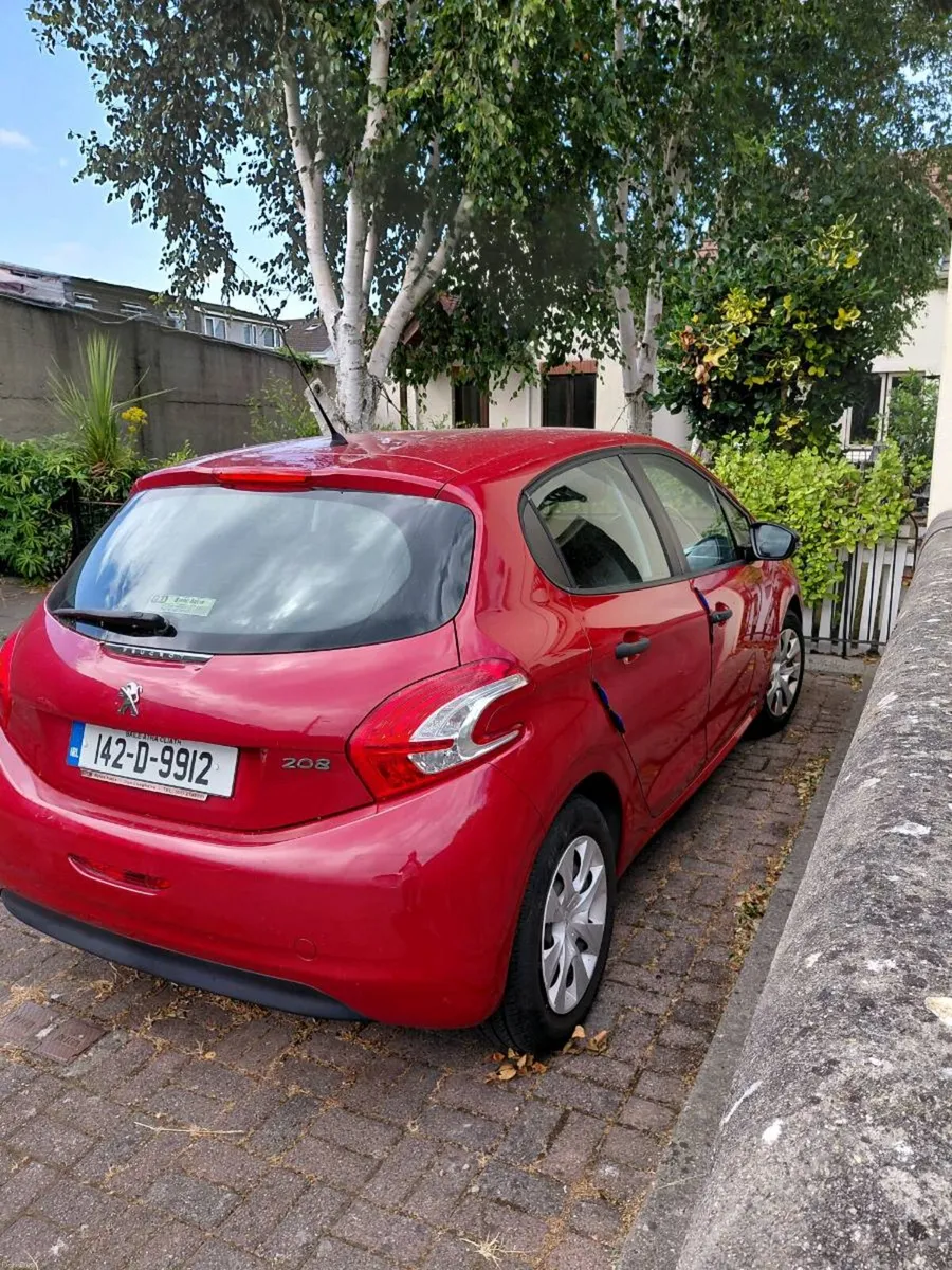 Car - Image 1