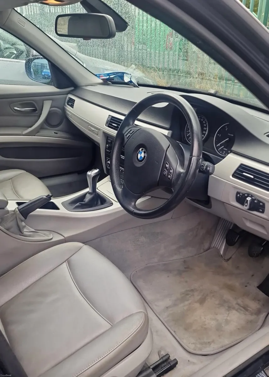 2009 bmw 320d - Image 6