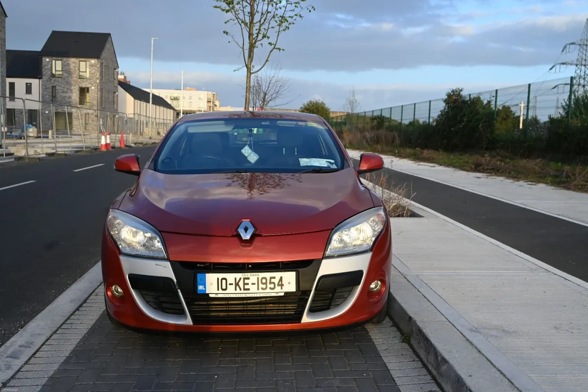 Renault Megane 2010 - Image 1