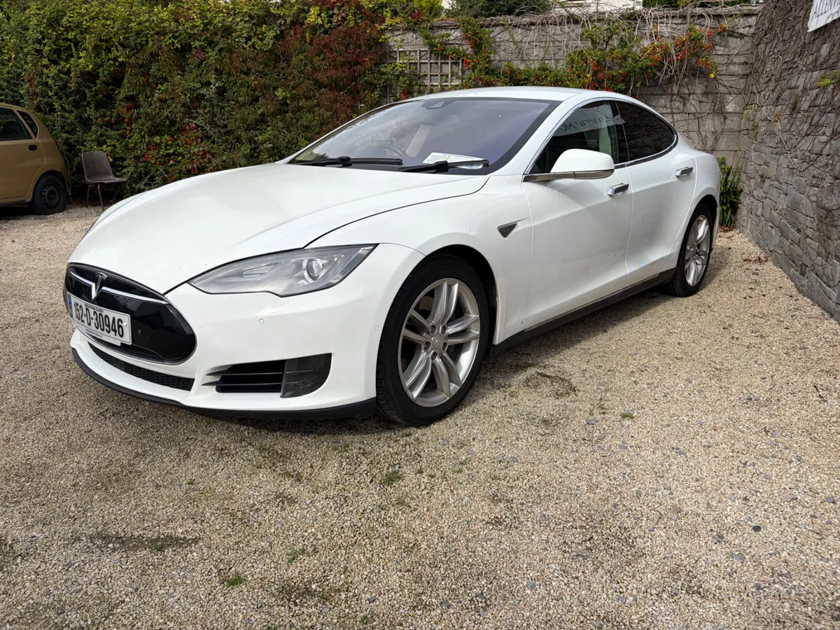 2015 Tesla Model S Trade In To ClearDrives Perfect - Image 5
