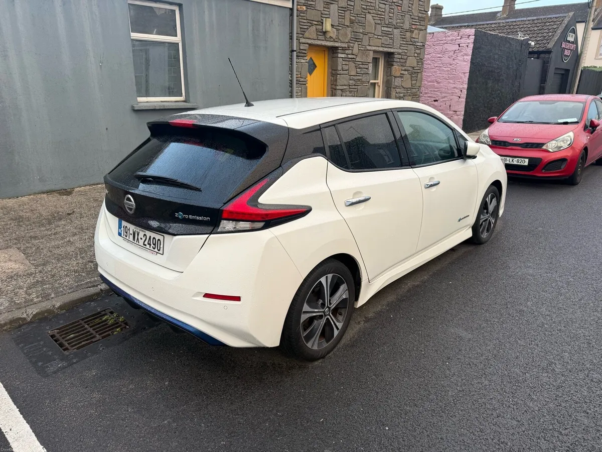 Nissan Leaf 40Kw Top Spec 2019 Low Milage - Image 6