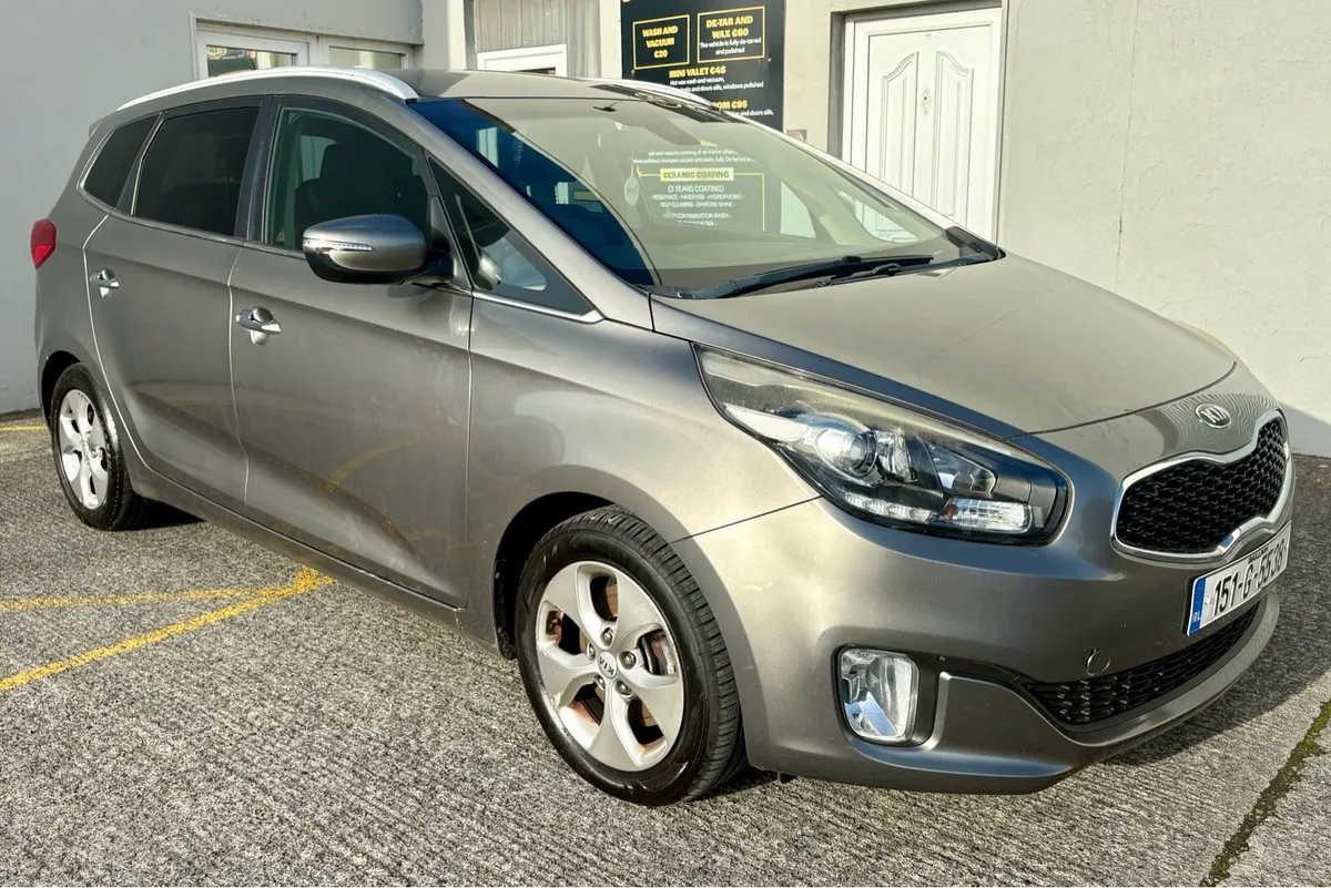 2015 KIA CARENS 7 SEATER - Image 1
