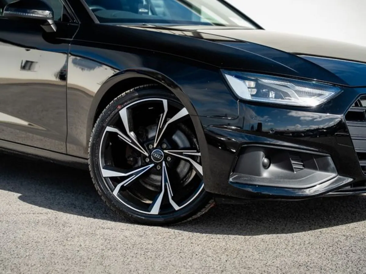 Audi A4 AVANT TDI TECHNIK - Image 2