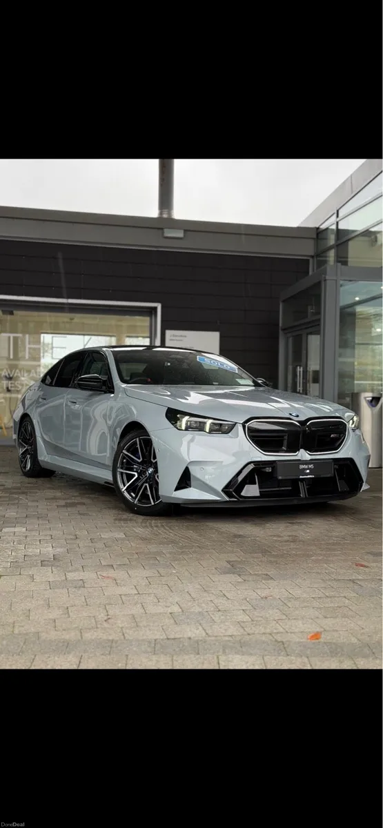 BMW M5 - Image 1