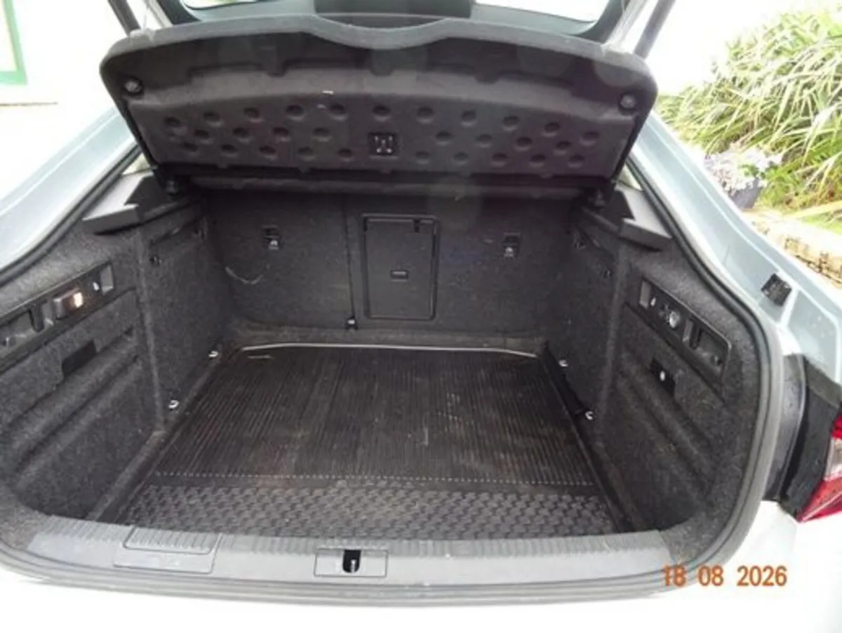 Skoda Superb 2018 - Image 6