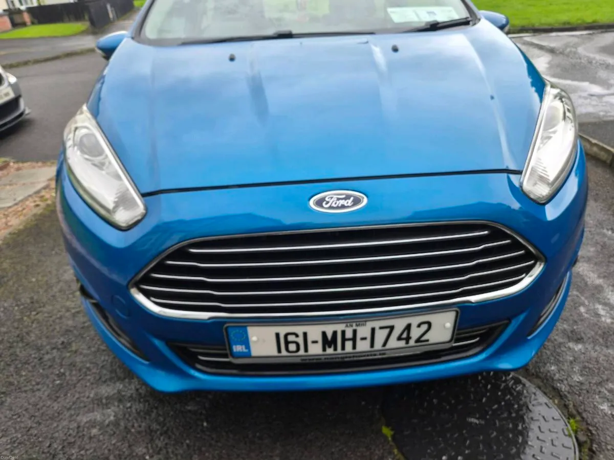2016 ford fiesta - Image 4