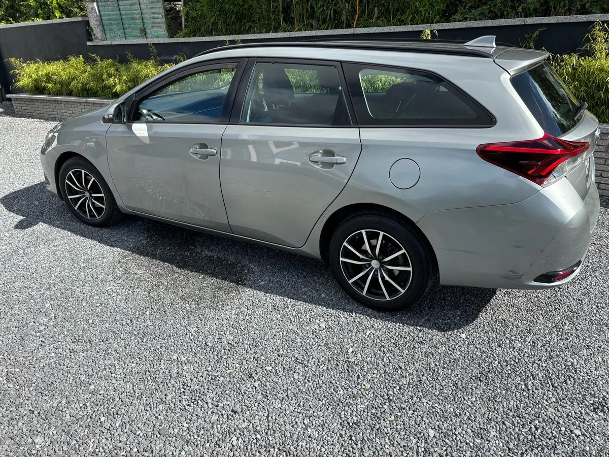 TOYOTA AURIS 2015 *NEW NCT* - Image 3