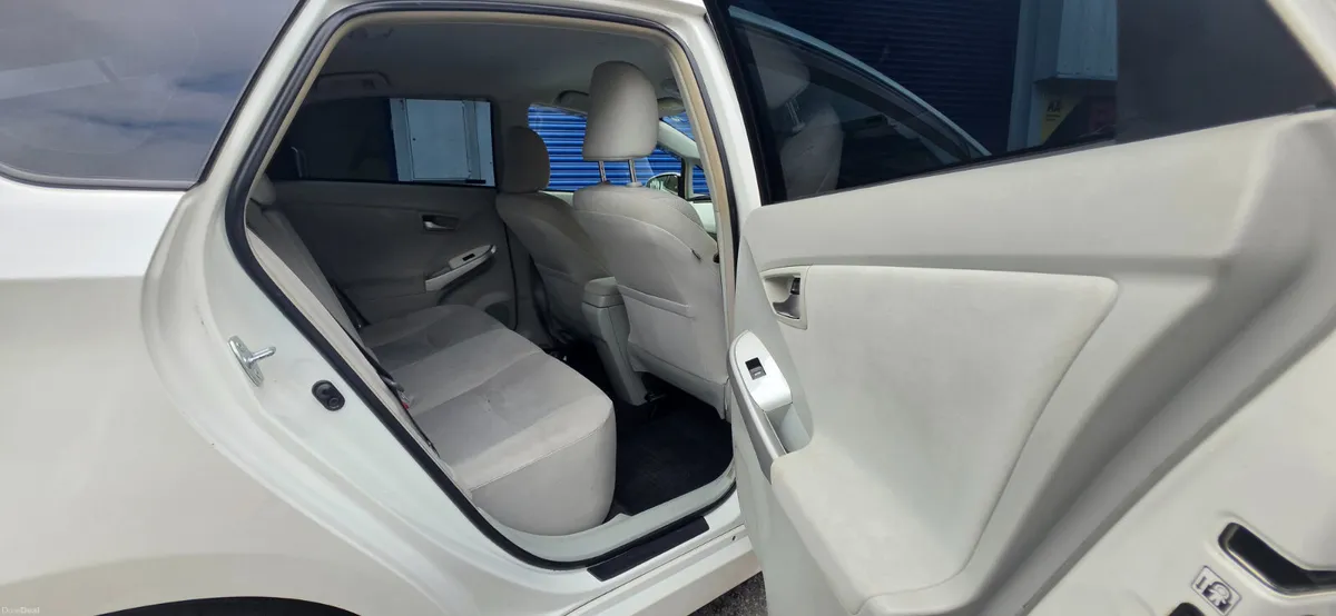 Toyota Prius AA Approved - Image 6