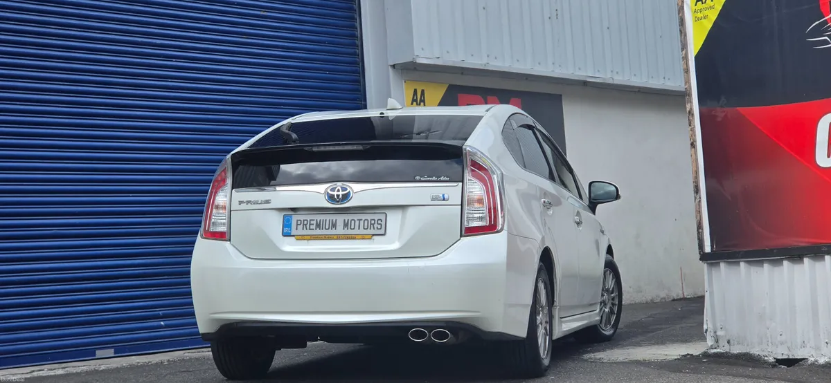 Toyota prius High spec - Image 3