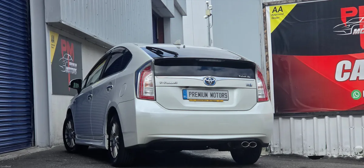 Toyota prius High spec - Image 4