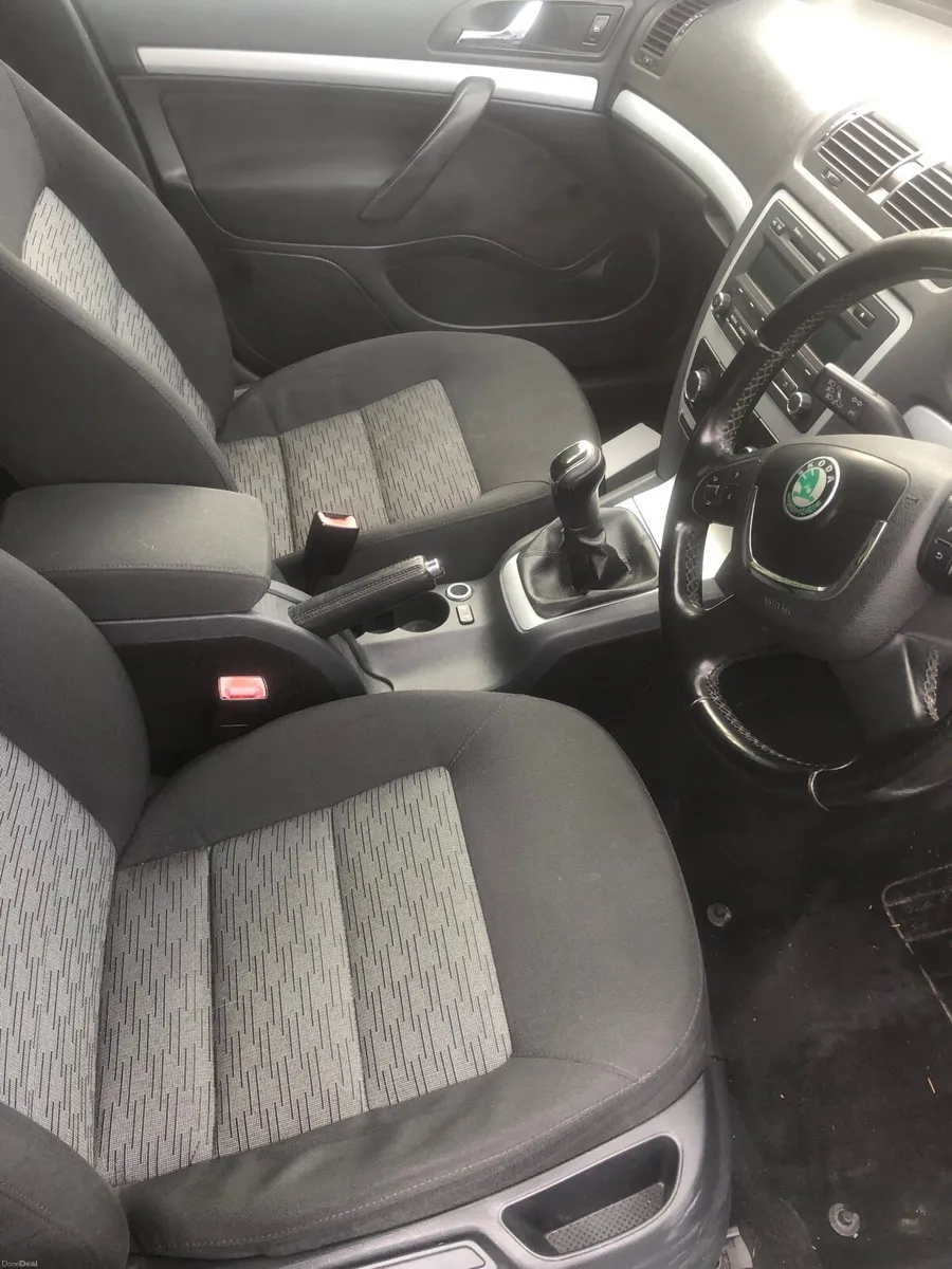 2011 Skoda Octavia 1.6 TDI - Image 6