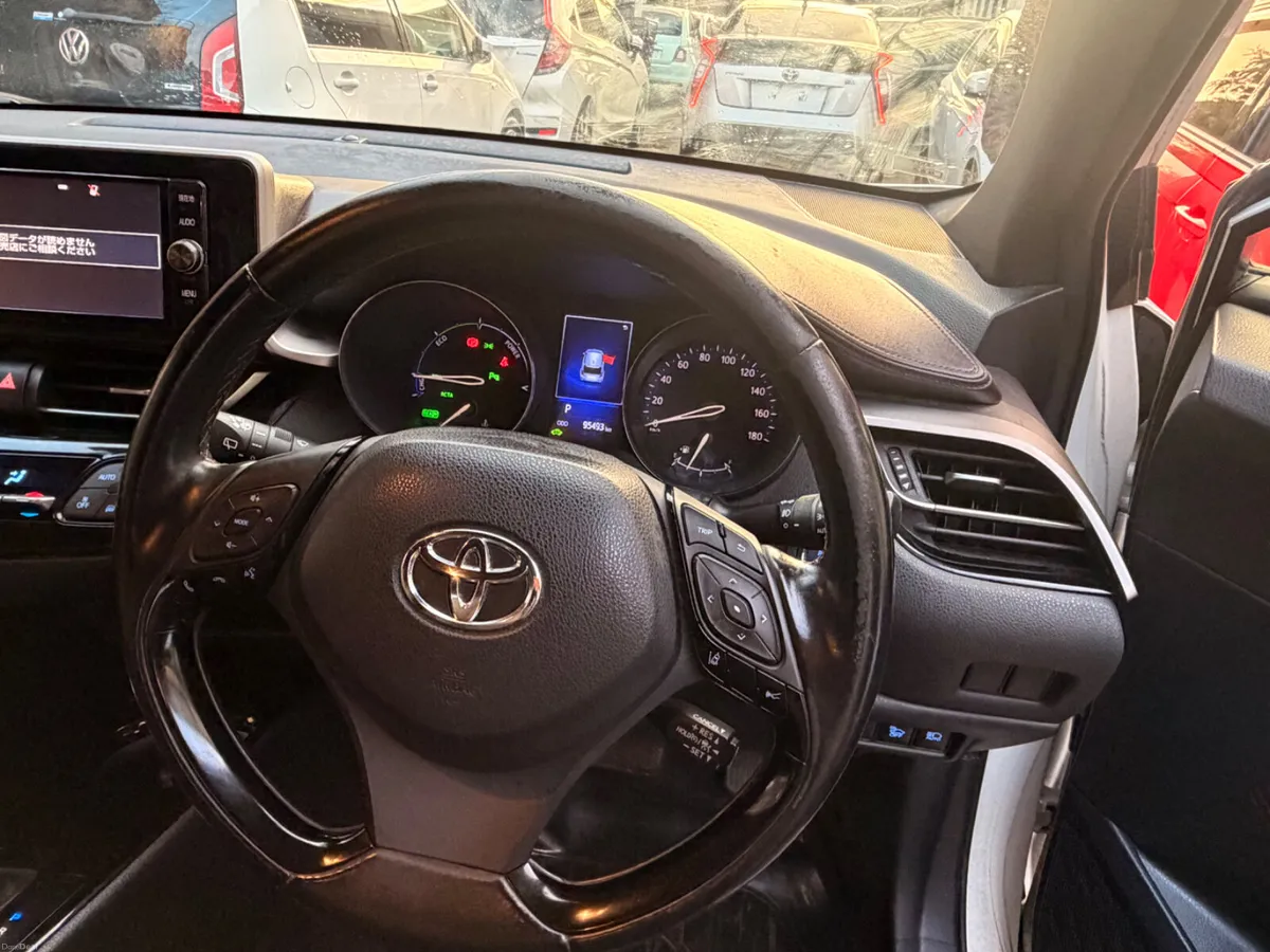 Toyota CHR 2017 self charging hybrid Top Spec - Image 6