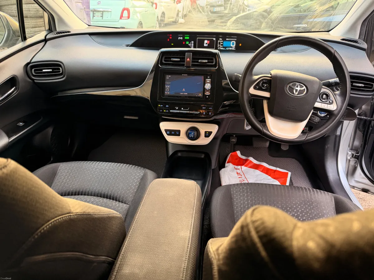 Toyota Prius 2019 self charging hybrid automatic - Image 4