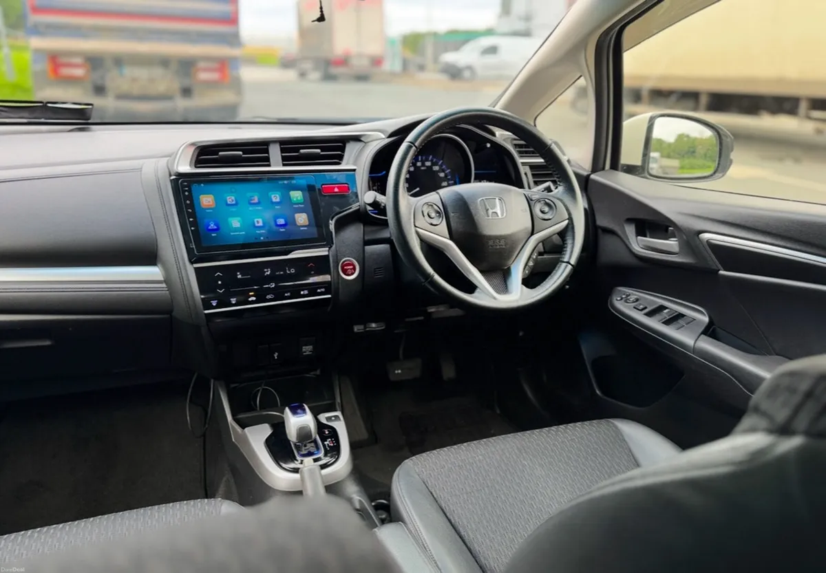 2016 HONDA FIT. 72K KMs ONLY. NEW NCT. AUTO 1.5L - Image 4