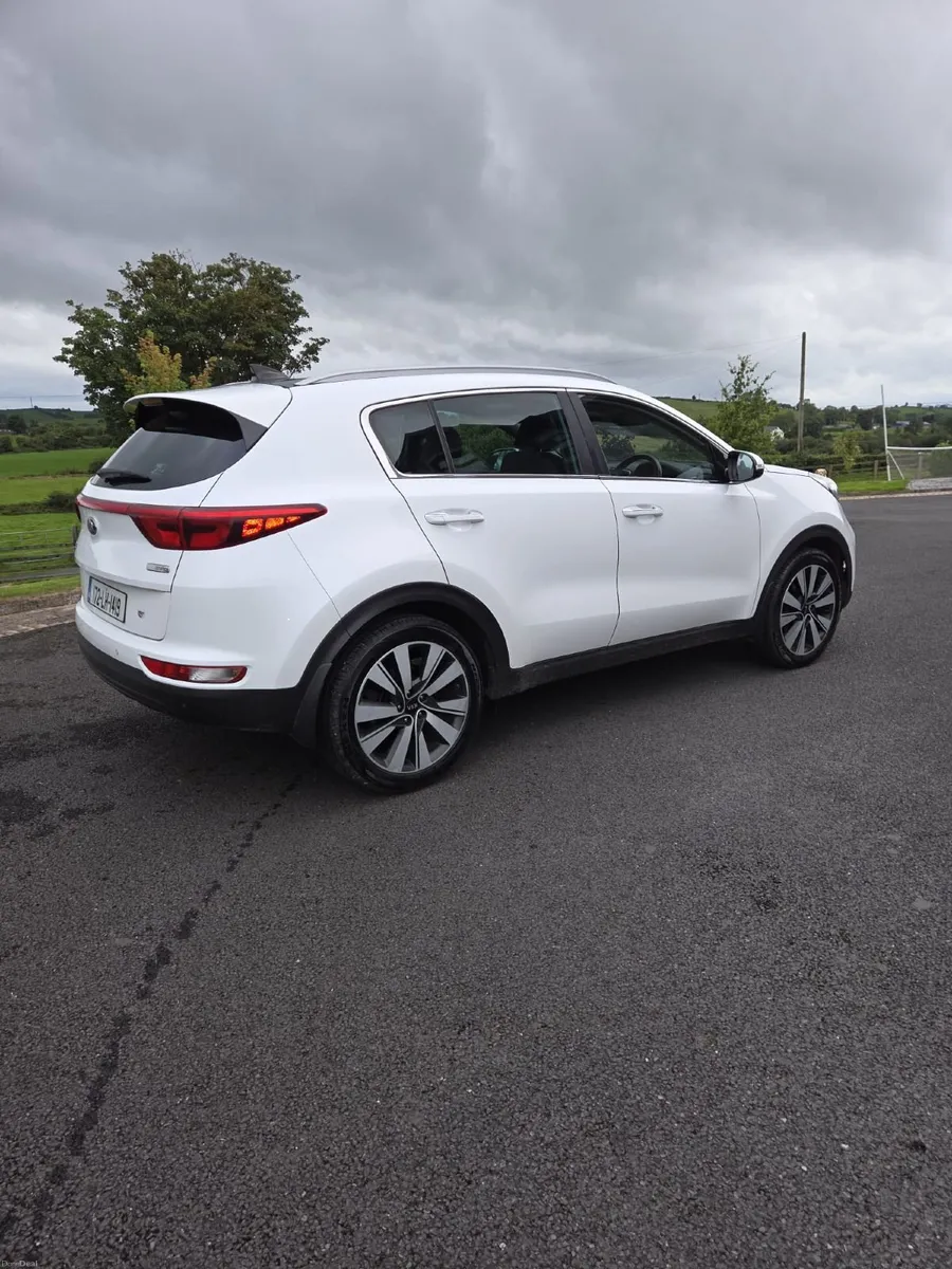 2017 Kia Sportage 1.7 CRDi 3 – €12,500 - Image 3