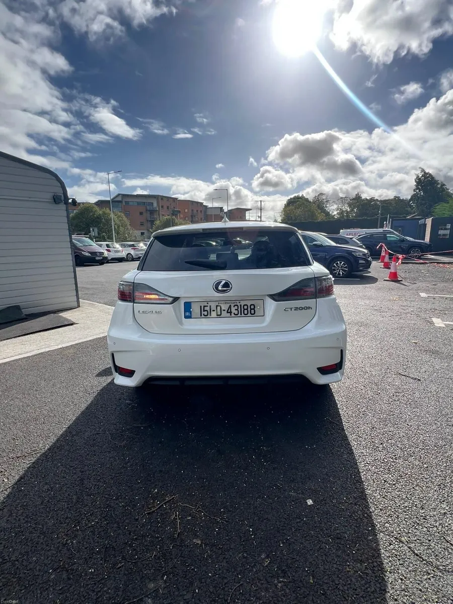 Car - Image 4