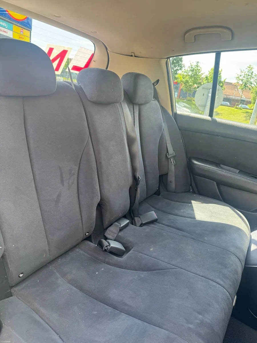 Car - Image 5