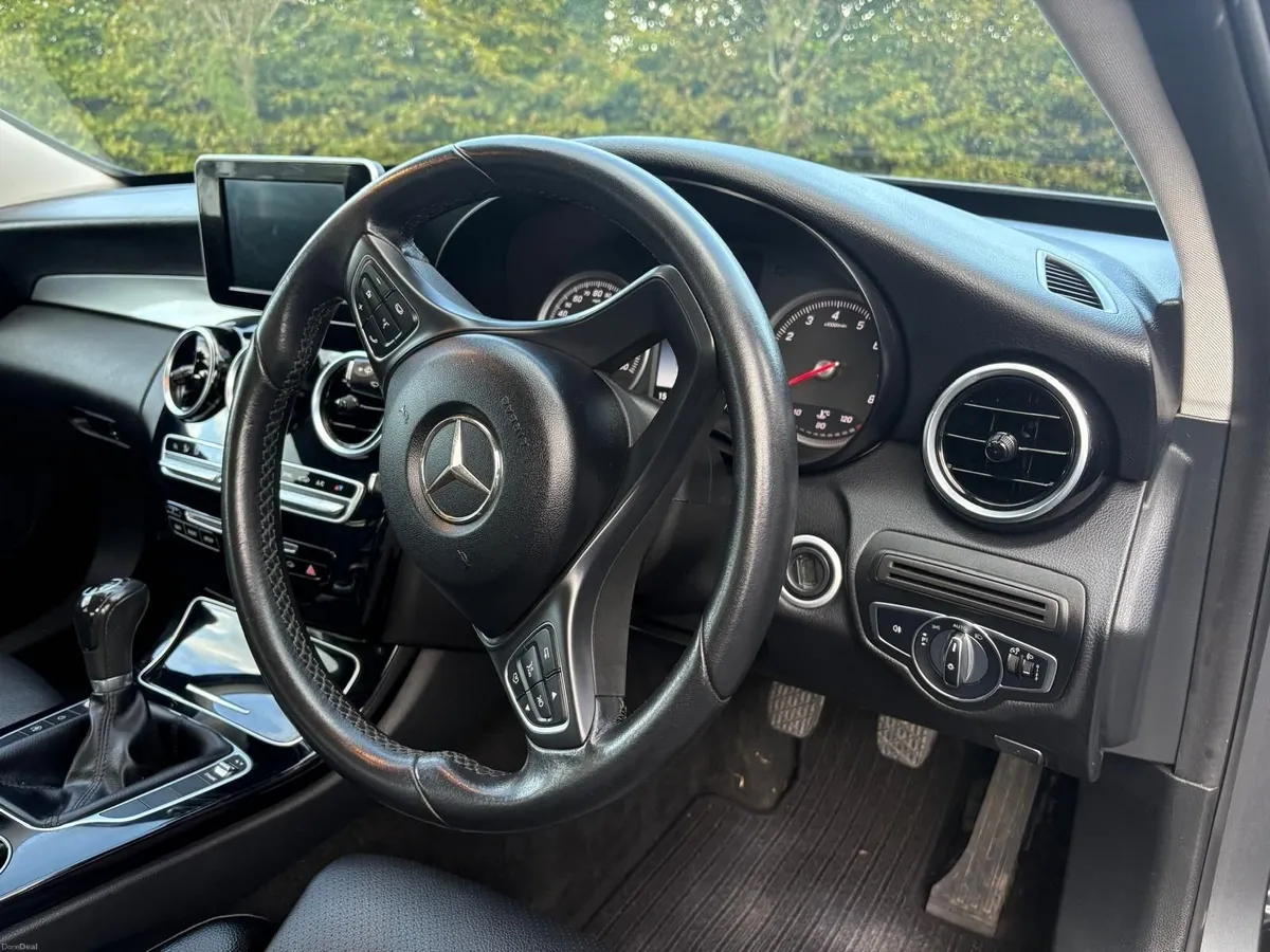 Mercedes-Benz C200 SE-2018 - Image 6