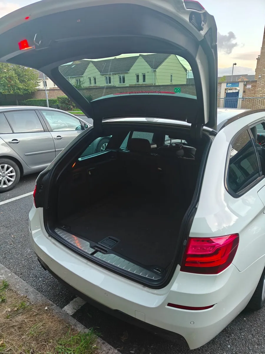 BMW 5-Series 2017 - Image 4