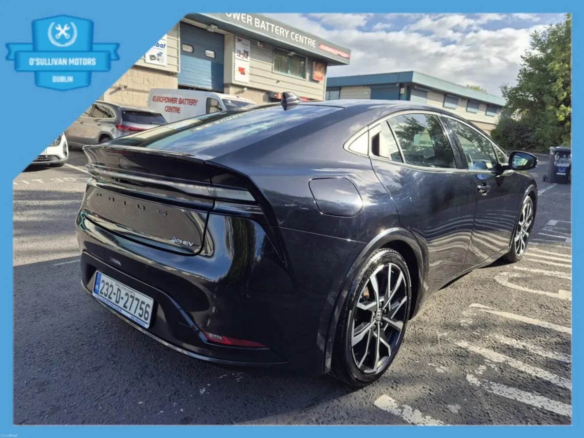Toyota Prius / 2023 / 2.0 PETROL PHEV / AUTO - Image 6