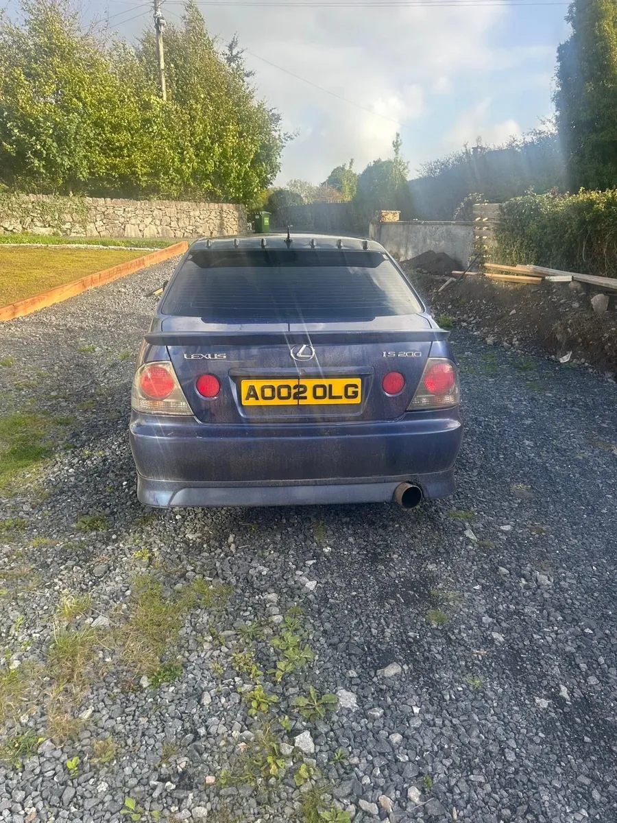 Lexus IS 2002 - Image 6