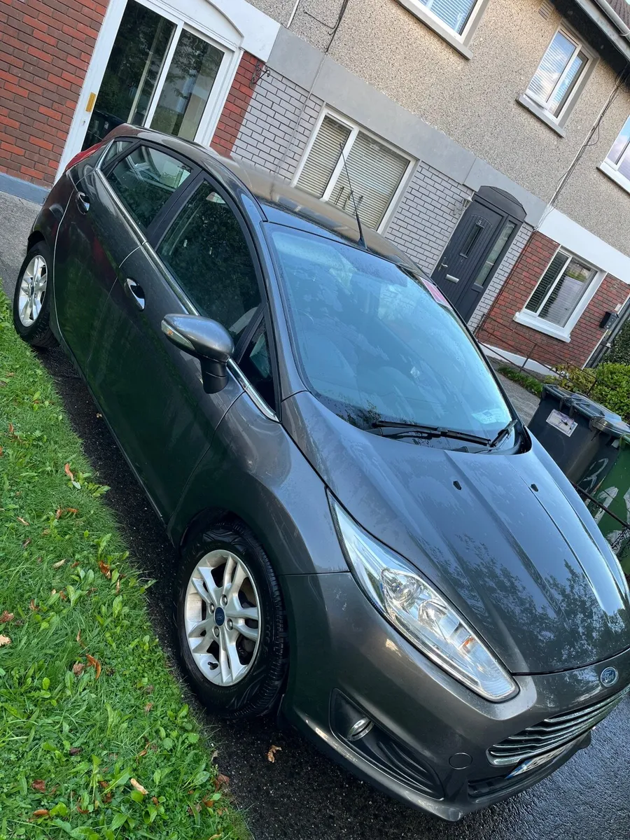 1.5 TDCI Zetec Ford Fiesta - Image 2